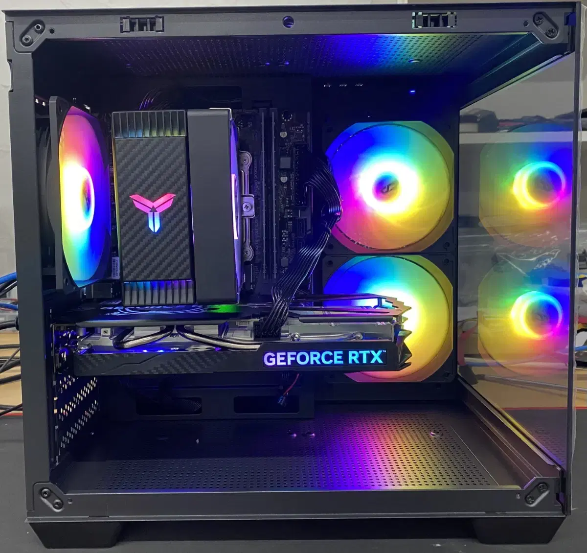 RTX 4060 + i5 13세대 게이밍 컴퓨터